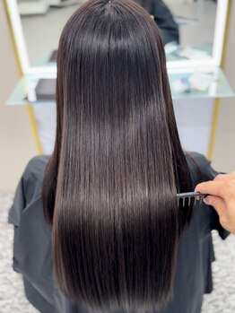 ラ ミュウ バイ ディーアンドティー(LA MIU by D&T)の写真/◆大人女性の髪質改善◆縮毛矯正で1人1人の理想や髪の状態に合わせまとまりのあるツヤ美髪に*