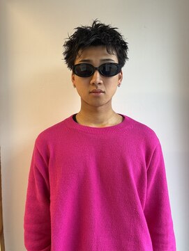 ハイ(HI) ショートパーマに刈り上げなし