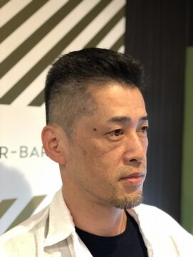 バーバーバー ナカノ(BARBER BAR NAKANO) 50代メンズスタイル