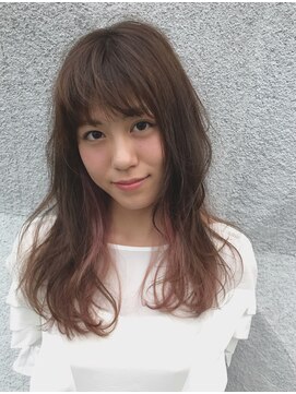 カルム ヘアー エコル(Calm hair ekolu) インナーピンクふんわりロング