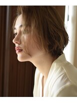 ダブル(W)&nbsp;かきあげ前髪で大人ショートに◎