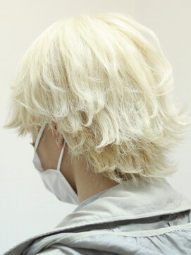 キミ(kimi) 【kimi自由が丘】ケアブリーチ × ホワイトブロンド