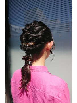 オラ ボーテ(Aura Beaute) ふんわり編みおろし☆