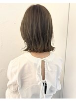 カウチ 板橋本町店(kauti)&nbsp;柔らかベージュとぱつっとボブ