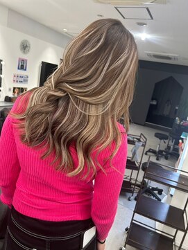 キング 枚方店(K!ng) 【枚方、高槻、梅田】ホワイトハイライト