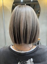 ロッカン(ROKKAN)&nbsp;切りっぱなしボブ×アンブレラカラー