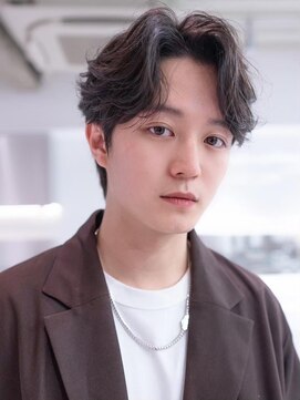 ケアリー 練馬(Carelly) ツイストパーマ七三オールバックマッシュウルフスリークショート