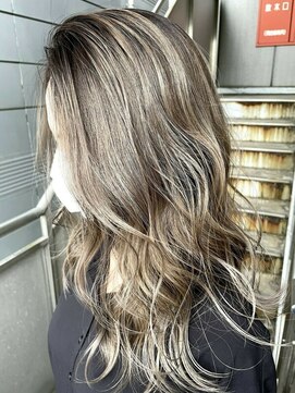 ボタニウム バイ アールサロン(BOTANIUM by RrSALON) 【BOTANIUM by Rr SALON】外国人風ブロンドグレージュラフヘア☆