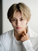 ノエル 池袋店(noel)&nbsp;フェザーショート/センターパート/ミルクティー/ニュアンス