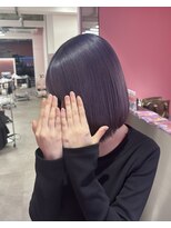 ダズリングディア(Dazzling Deer)&nbsp;紫／切りっぱなしボブ／ストレート／暗めカラー/ハイトーン