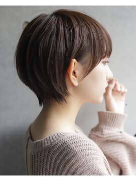 カライングドゥ(ing deux) 大人可愛い20代30代40代黒髪前下がりショートボブ丸みショート◎