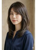 トップふんわり＆小顔効果の流れるレイヤーミディ