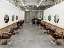 ストーリー 博多薬院大通り店(STORY)