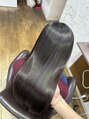ピークス 西川口東口(PEQSS)&nbsp;思わず触れたくなる、なめらかな指通りと極上のツヤ感ロング