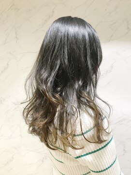 パティオン(PATIONN) 自然なグラデーションカラーが可愛い大人ロング