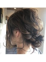 ミルヘアデザイン(mil hair design) ゆるダンゴヘア