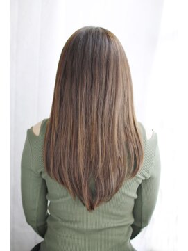 シュシュット(chouchoute) インナーカラーバタースパイラルセンシュアルショートカット/112