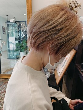マイ ヘア デザイン 岡崎(MY hair design) やわらかベージュのショートヘア