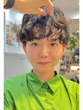 グラフ 銀座(GRAFF) 大人可愛い20代30代40代黒髪前パーマショート【GRAFF銀座】