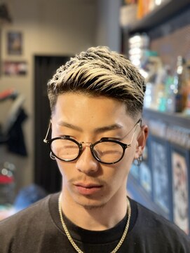 バーバー スタジオ ラフテル(Barber Studio RAFTEL) モヒカンスタイル