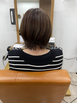 ルチナ 秦野(Lucina) 大人可愛いショートヘア