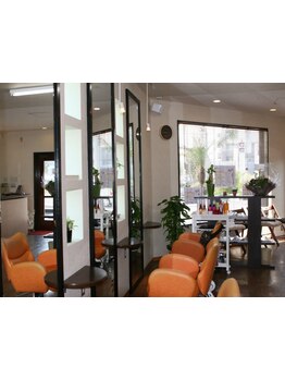 2回目以降もお得♪通いやすい価格で定期的な髪のカラーリングも◎こまめにカラーメンテナンスができる☆