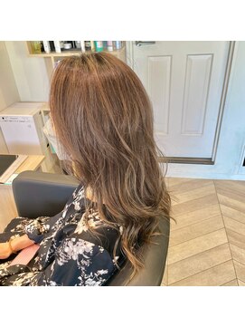 フィーリー ヘア デザイン 太田店(feAry) 明るめベージュ白髪ぼかしハイライト