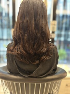 アピッシュ ギンザ(apish ginza) コテ巻き風パーマ/伸ばしかけ/韓国風パーマ/ロングパーマ/ゆるめ