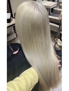 トリコ 梅田茶屋町店(trico) ブロンドカラー