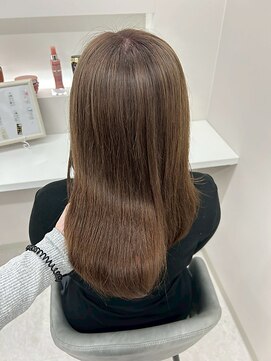 シィム(CYM) 透明感アッシュブラウン