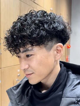 フィフス 神南(fifth) 渋谷メンズパーマスペインカールツイストスパイラルパーマ強め