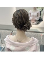 アリエス 八重洲店(Aries) ふわふわサイドシニヨン