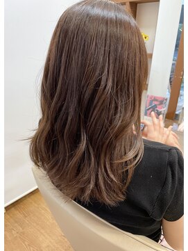 スローリー(slowly) 【slowly】セミロングスタイル