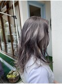 アッシュグレー