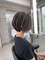 イキ 表参道(iki omotesando)&nbsp;モード/無造作ウェーブ/大人ガーリー[表参道駅]