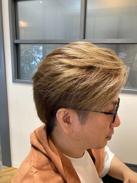 ヘアスタジオレイ(Hair Studio Ray) ブリーチオンカラーハイライト×ツーブロック