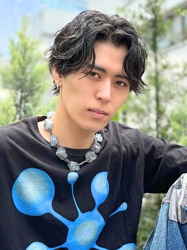 キオナ(Kiona) メンズパーマ/マッシュ/センターパート