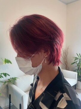 アイズム(I’sm) ウルフカット×ワインレッドカラー