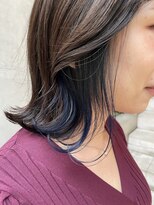 サル(saru)&nbsp;#切りっぱなし × #インナーカラー × #ネイビー