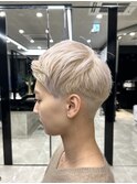 30代40代50代前髪なしハンサムショート刈り上げマッシュショート