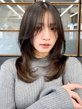 スタートウキョウ 渋谷(STAR TOKYO) 韓国風レイヤー顔周りレイヤーワンカールシースルーバング後れ毛