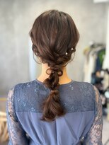 オモチャ(OMOCHA)&nbsp;パールが映える華やかアレンジ