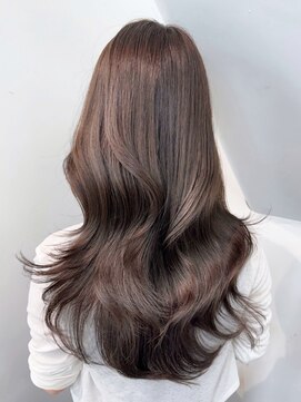 グレージュロング暗めカラー韓国ヘア顔周りレイヤー_ba568141