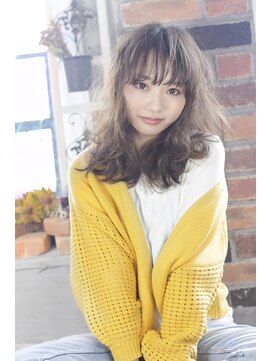 ビュートヘアー(Viewt hair) 【viewt hair】ラフウェーブ×透明感フォギーベージュ 　福山市