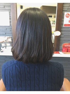 エメ アッシュグレージュ