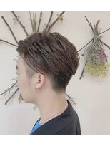 フーガ 新越谷蒲生店(fuuga)&nbsp;トップ長めのフェードカット