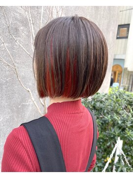 マノハル(MANOHARU) 推しカラーレッドオレンジインナーカラー切りっぱなし ミニボブ