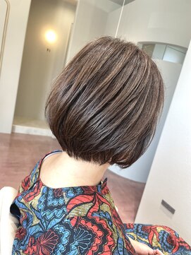 アーク(Arc) ナチュラルショートボブ