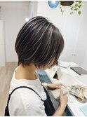 ショートヘアで出来るデザインカラー・ショートハイライト