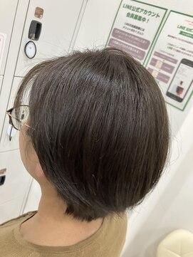 ビーズカラーイオン 酒田南店 グリーンで秋らしくカラーチェンジ！ナチュラル8トーン/10